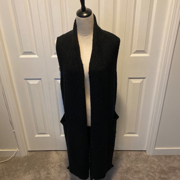 Women’s Size L Kismet long sweater vest - Picture 2 of 9
